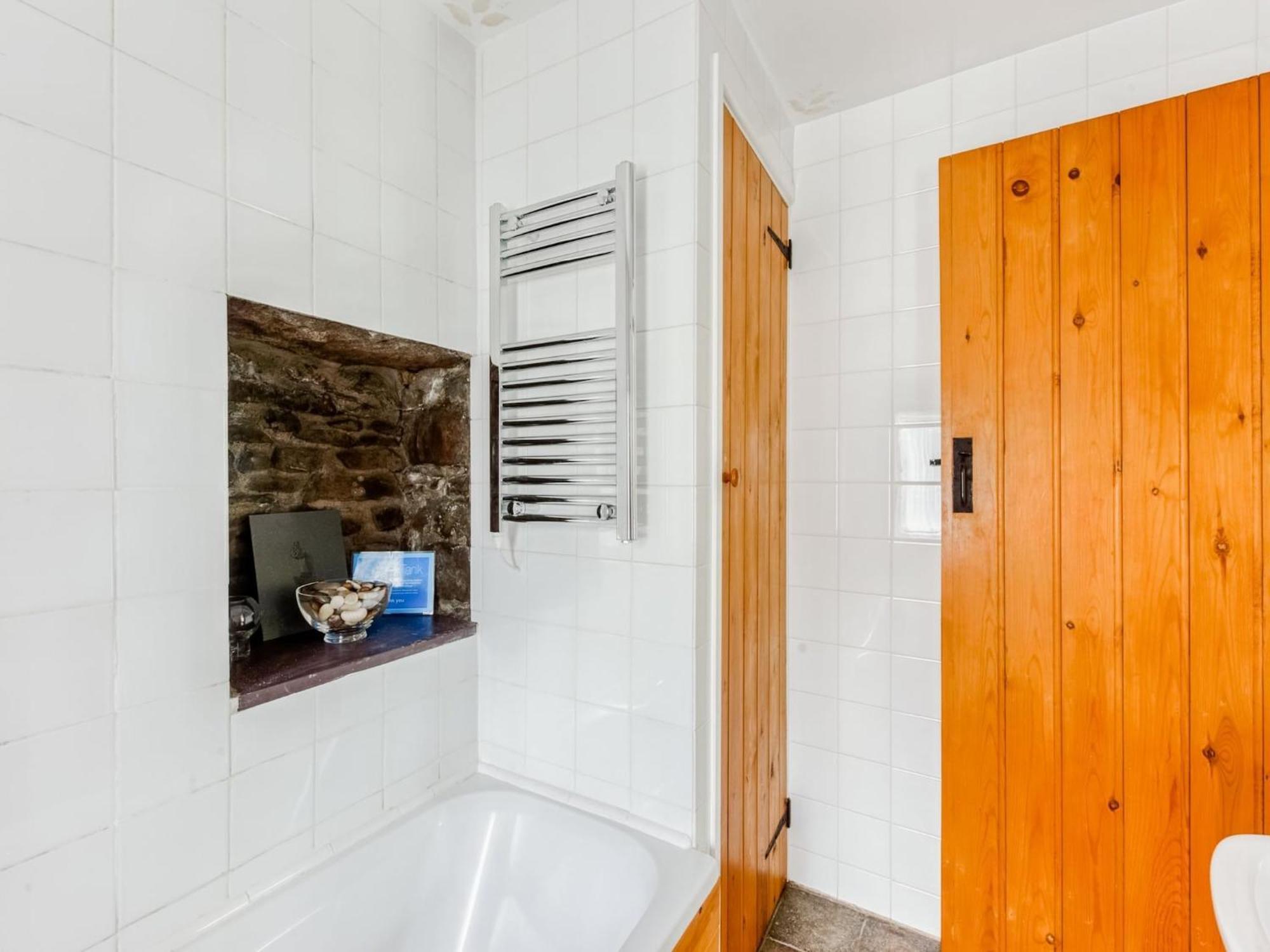 Secluded In Ceredigion With Garden *