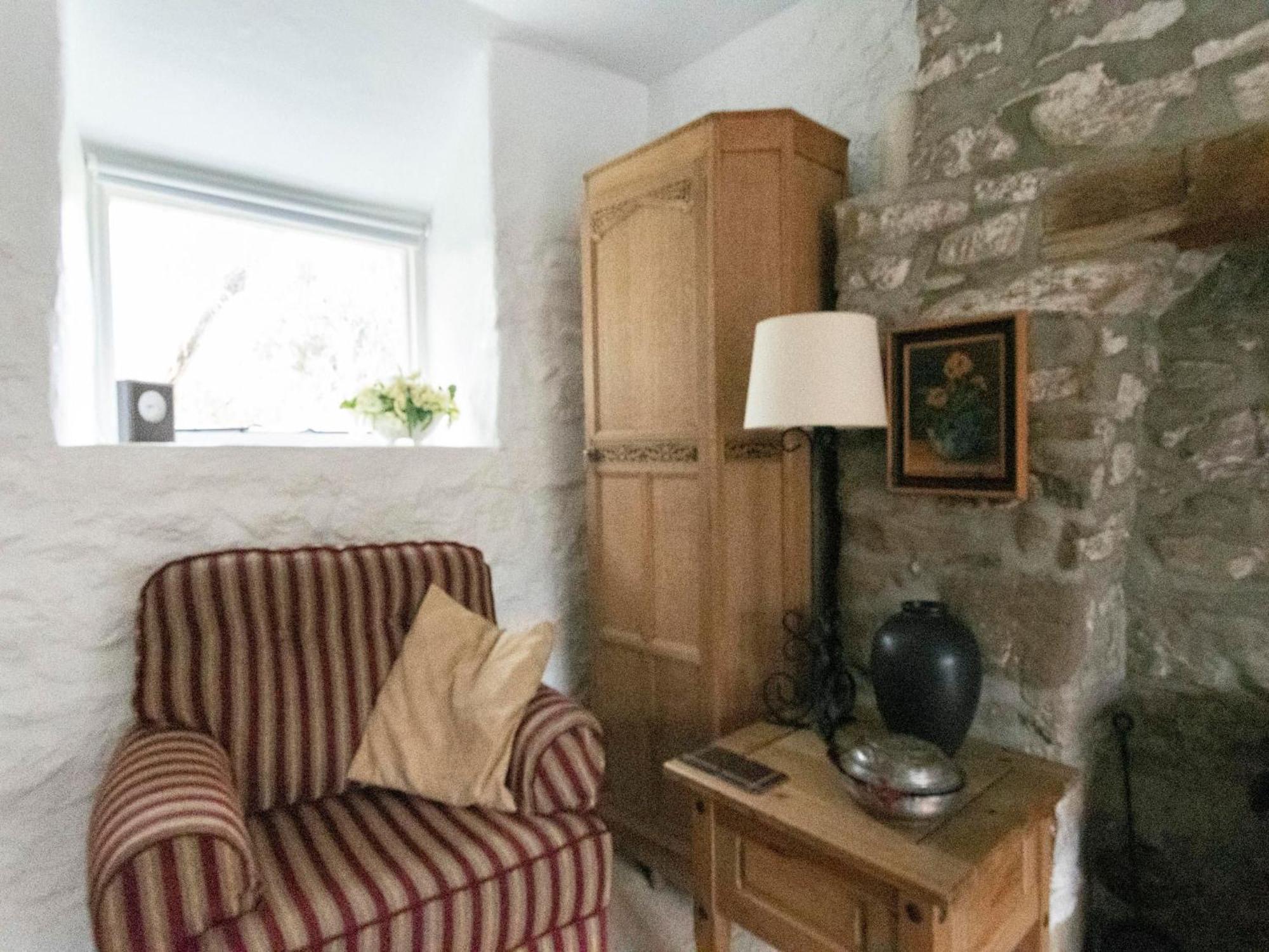 Secluded In Ceredigion With Garden