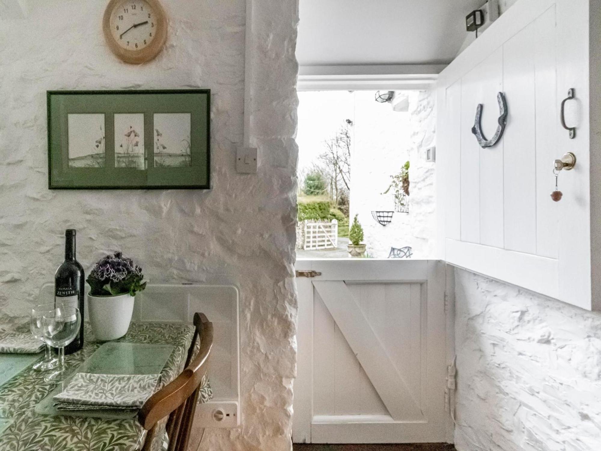 Secluded In Ceredigion With Garden Holiday home