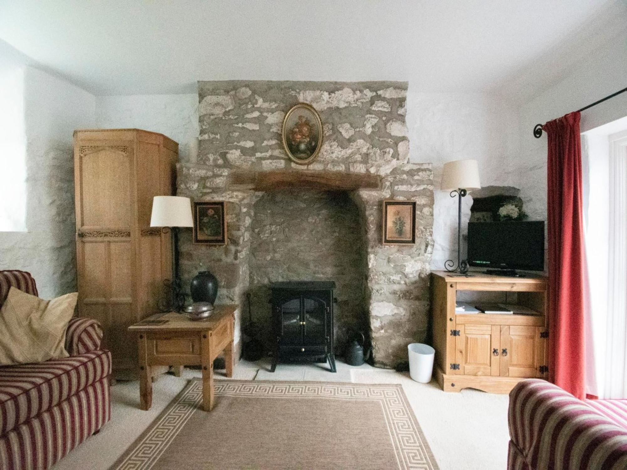 Secluded In Ceredigion With Garden Holiday home Pennant (Ceredigion)
